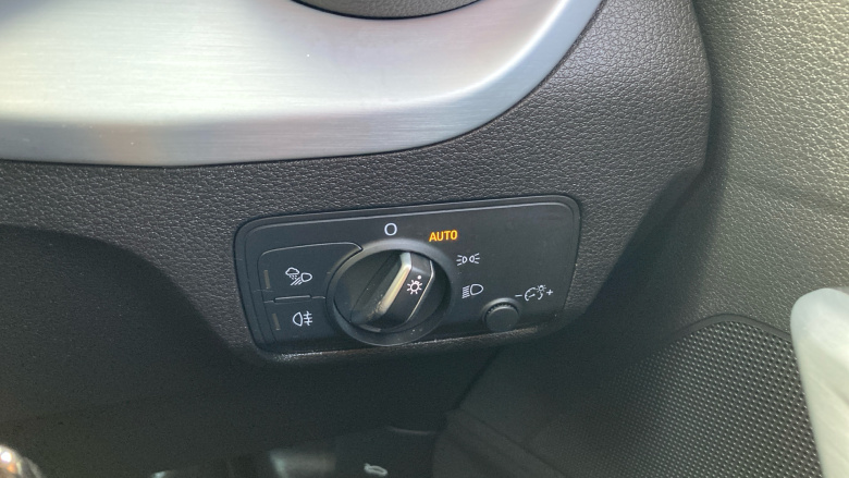 Audi Q2 30 TDI S Line 5dr S Tronic Diesel Estate